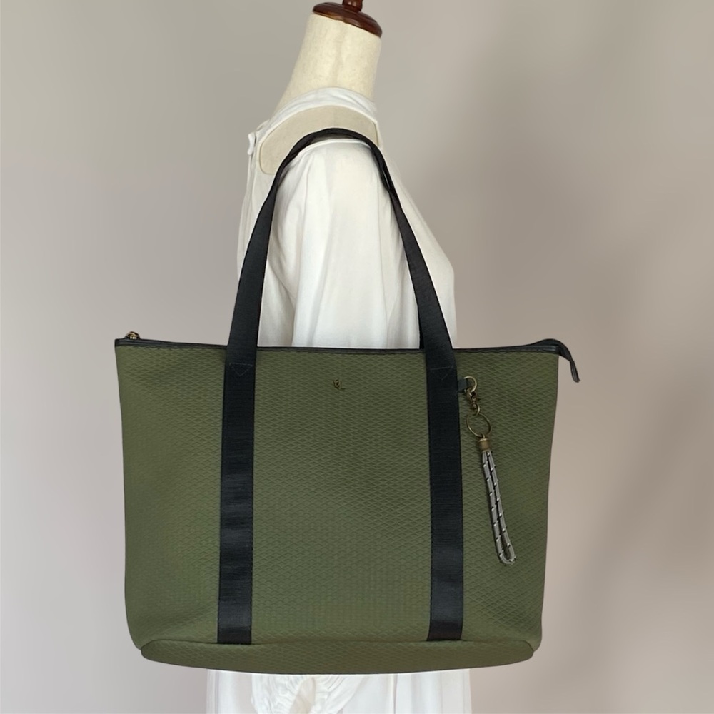 Elliot Luca Diamond-Texture Olvera Large Tote Bag